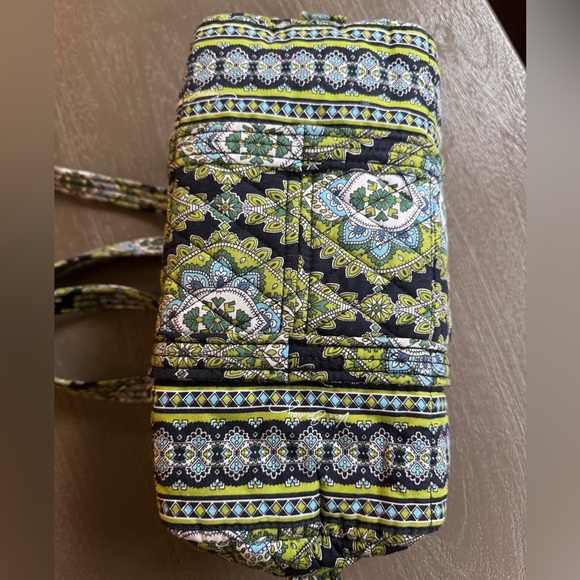 Vera Bradley Cambridge Shoulder Bag, excellent condition, 10”W x 7”H x… - Picture 5 of 5